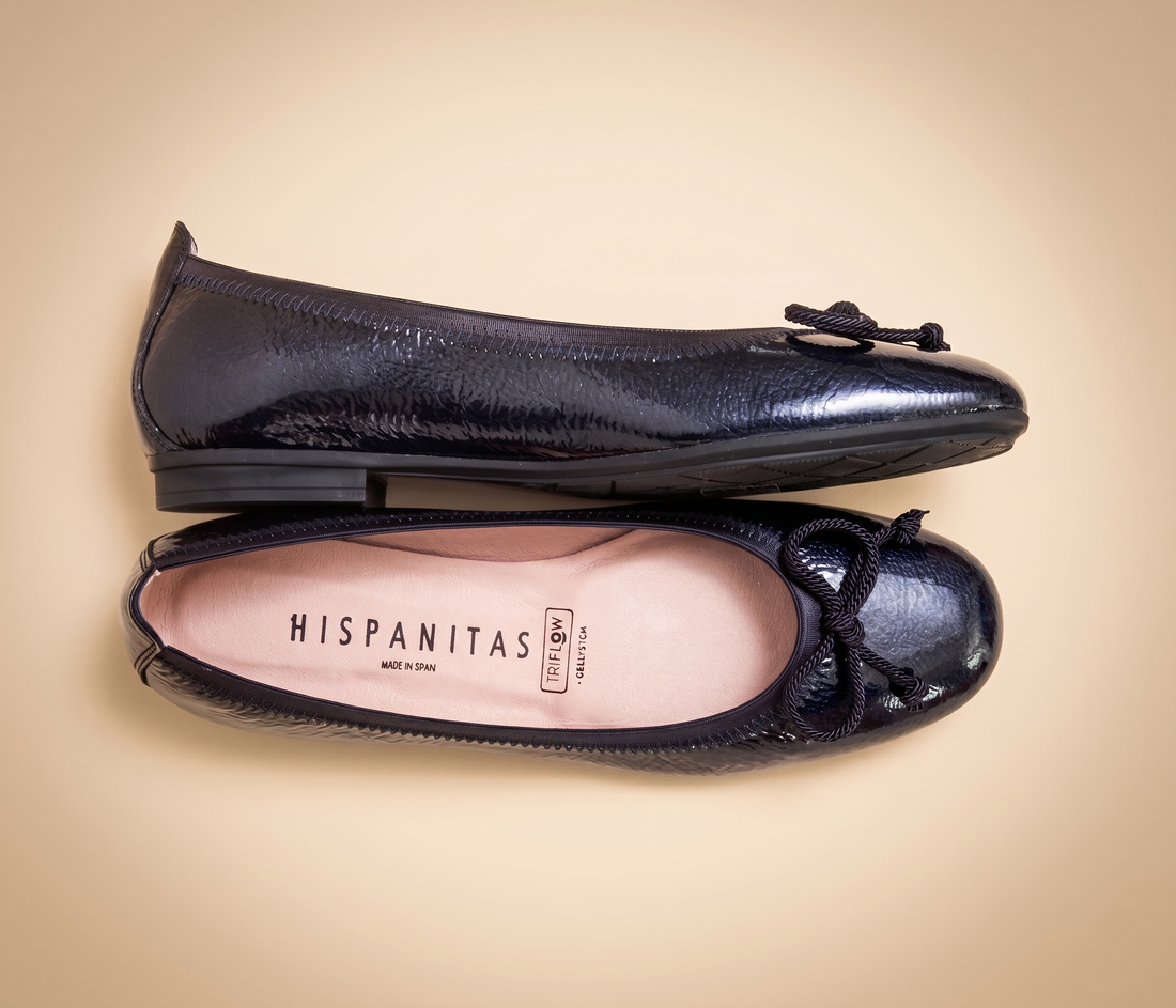 black ballet flats side and top view