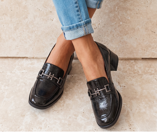 Best Shoes for Travelling Europe: Comfort + Style Guide