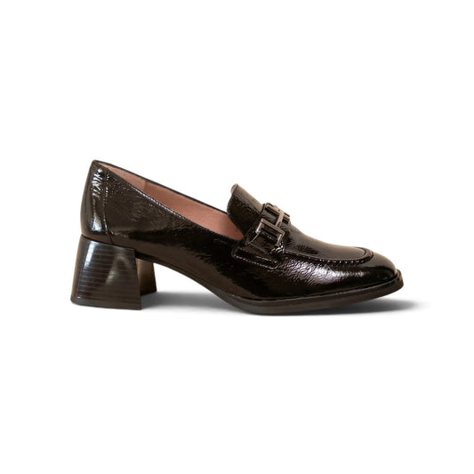 Work Shoes for Women That Last the Whole Day (Without Looking Like Work Shoes)