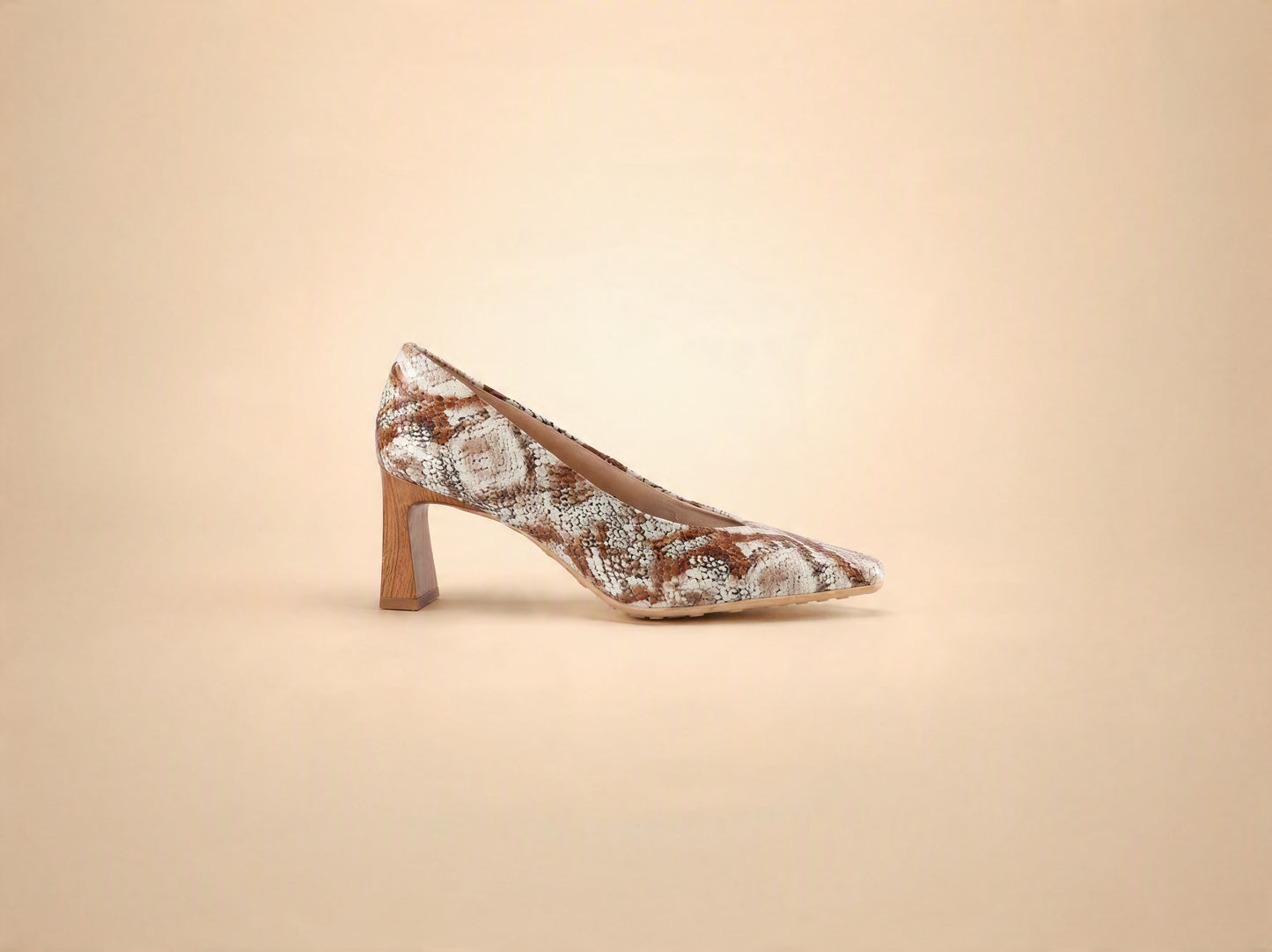 CANELA- Cognac Python