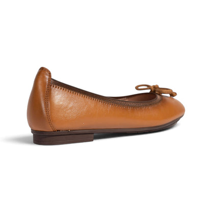 Mornings in Madrid Leather Ballet Flat – Hispanitas 3731 – Cuero