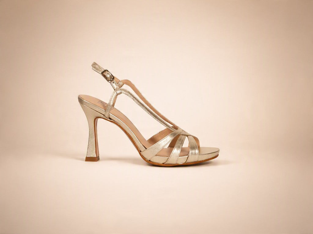 Perla metallic leather heel sandal by Estela, handmade in Spain